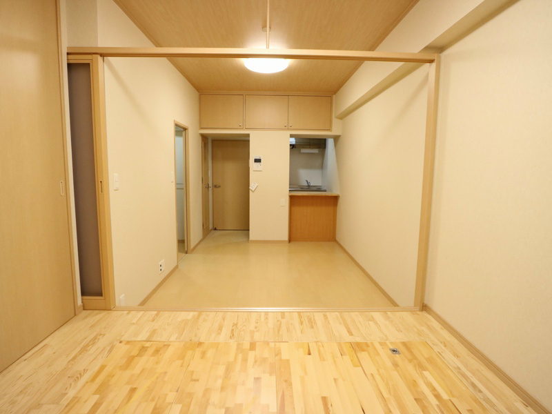 居室・リビング　※別号室参考写真