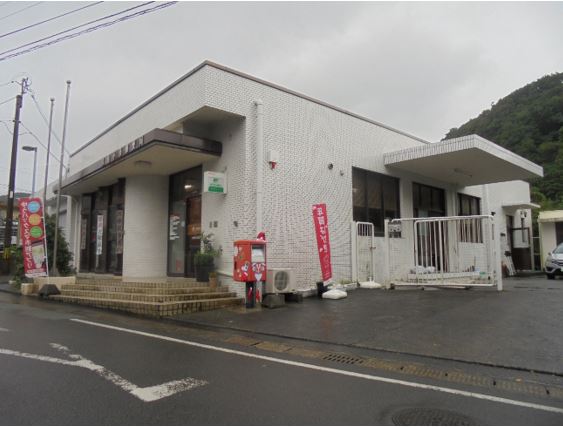 郵便局　小湊郵便局（郵便局）まで100m