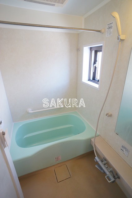 バス・シャワールーム　日々の疲れを癒すお風呂です♪