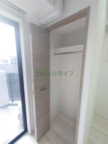 収納　レガシア千代田三崎町