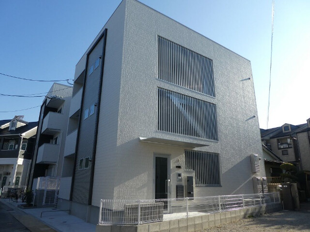 建物外観　最寄り駅徒歩9分圏内の人気アパートです♪