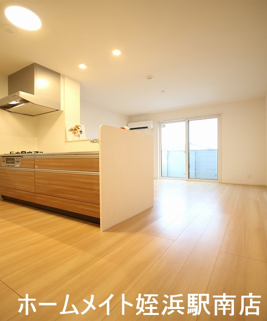 居室・リビング　★築浅のペット可物件に空きが出ました♪★※別部屋参考写真