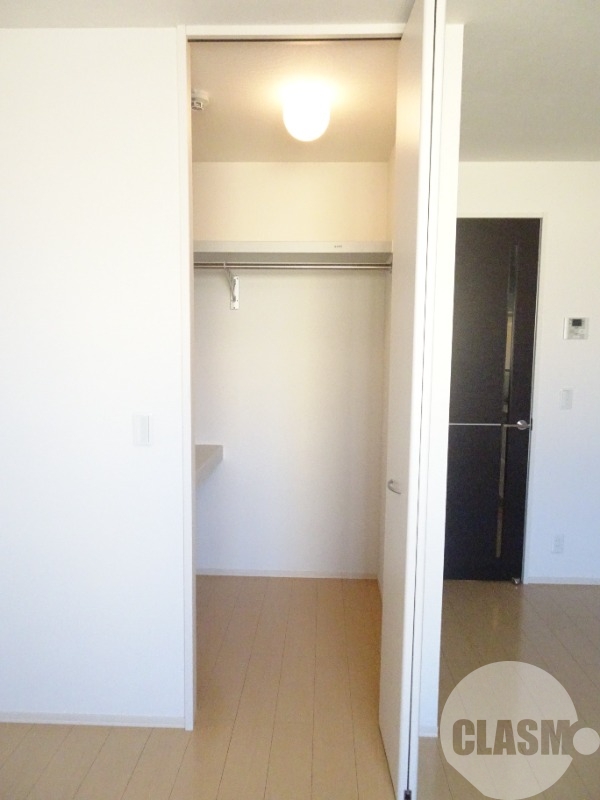 収納　ウォークインクローゼット