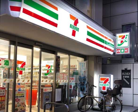コンビニ　セブンイレブン　 神宮外苑西店（コンビニ）まで138m