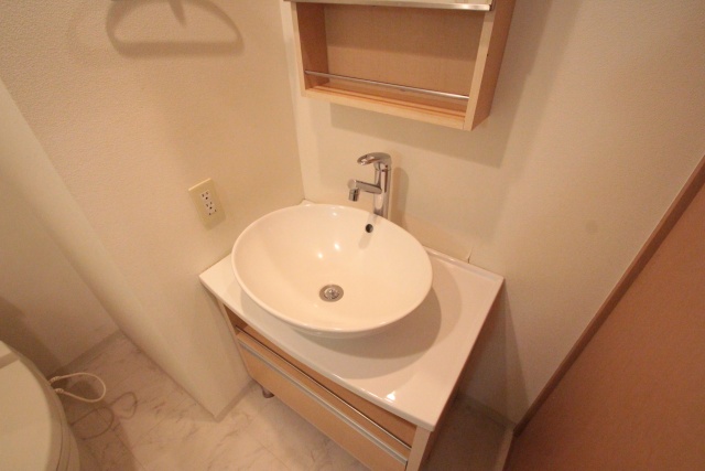 洗面設備　※別室の参考写真の為、現況優先です。