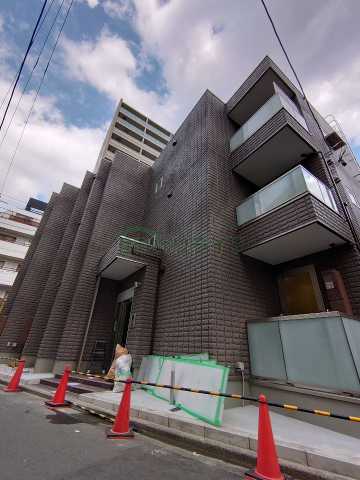 建物外観　ＳＯＬＵＮＡ