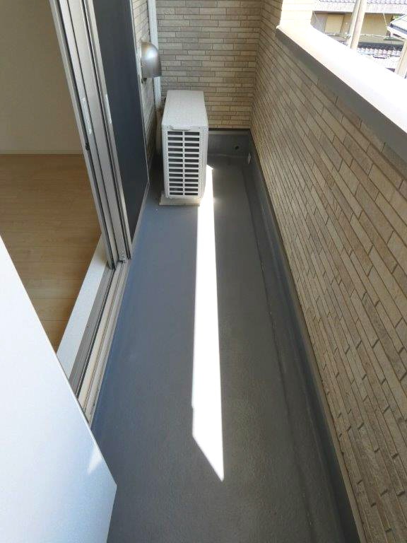 バルコニー　図面と現状に相違がある場合には現状を優先