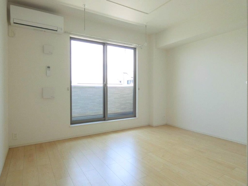 居室・リビング　図面と現状に相違がある場合には現状を優先