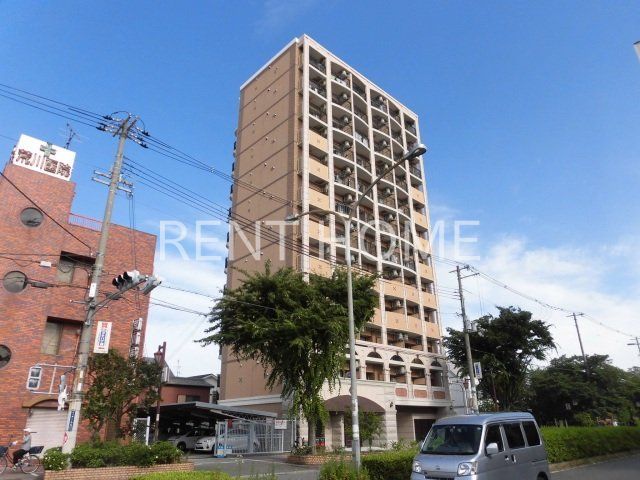 建物外観　周辺に遮光物が無いので明るい物件です。