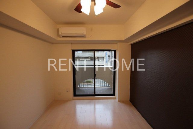 居室・リビング　洋室7.5帖と広めです。