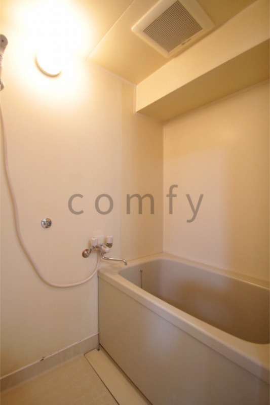 バス・シャワールーム　バスルーム