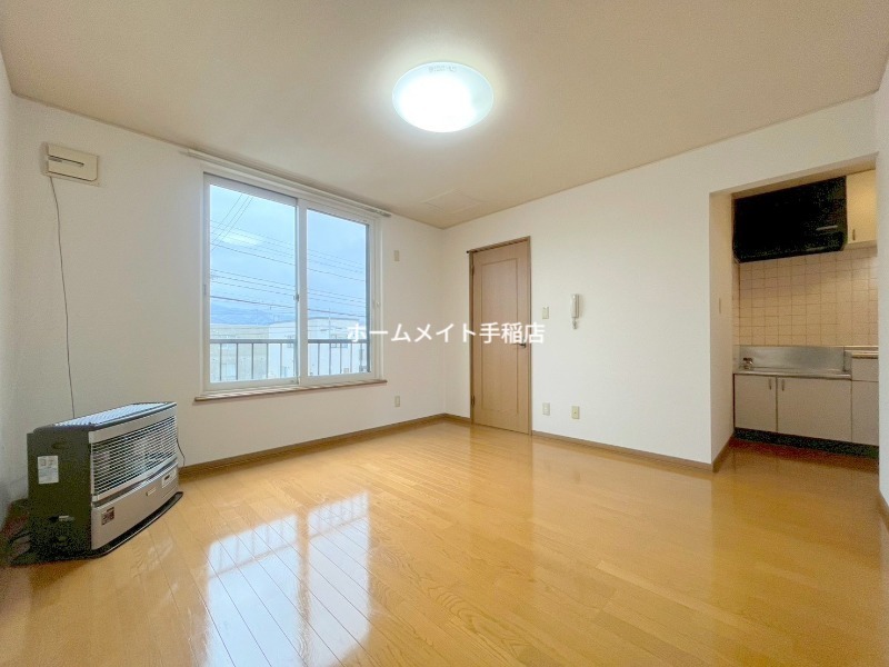 居室・リビング　広々リビングスペースございます！