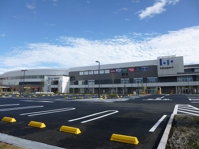 ショッピングセンター　ららぽーと立川立飛（ショッピングセンター）まで3000m