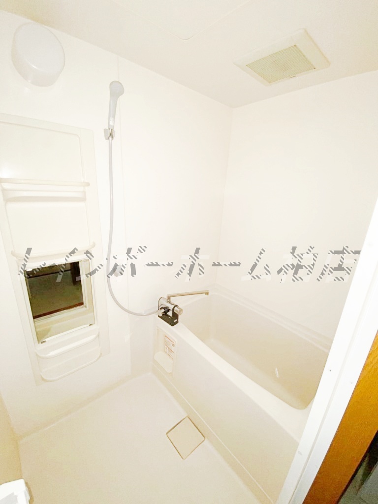 バス・シャワールーム　ゆったり過ごせるお風呂です