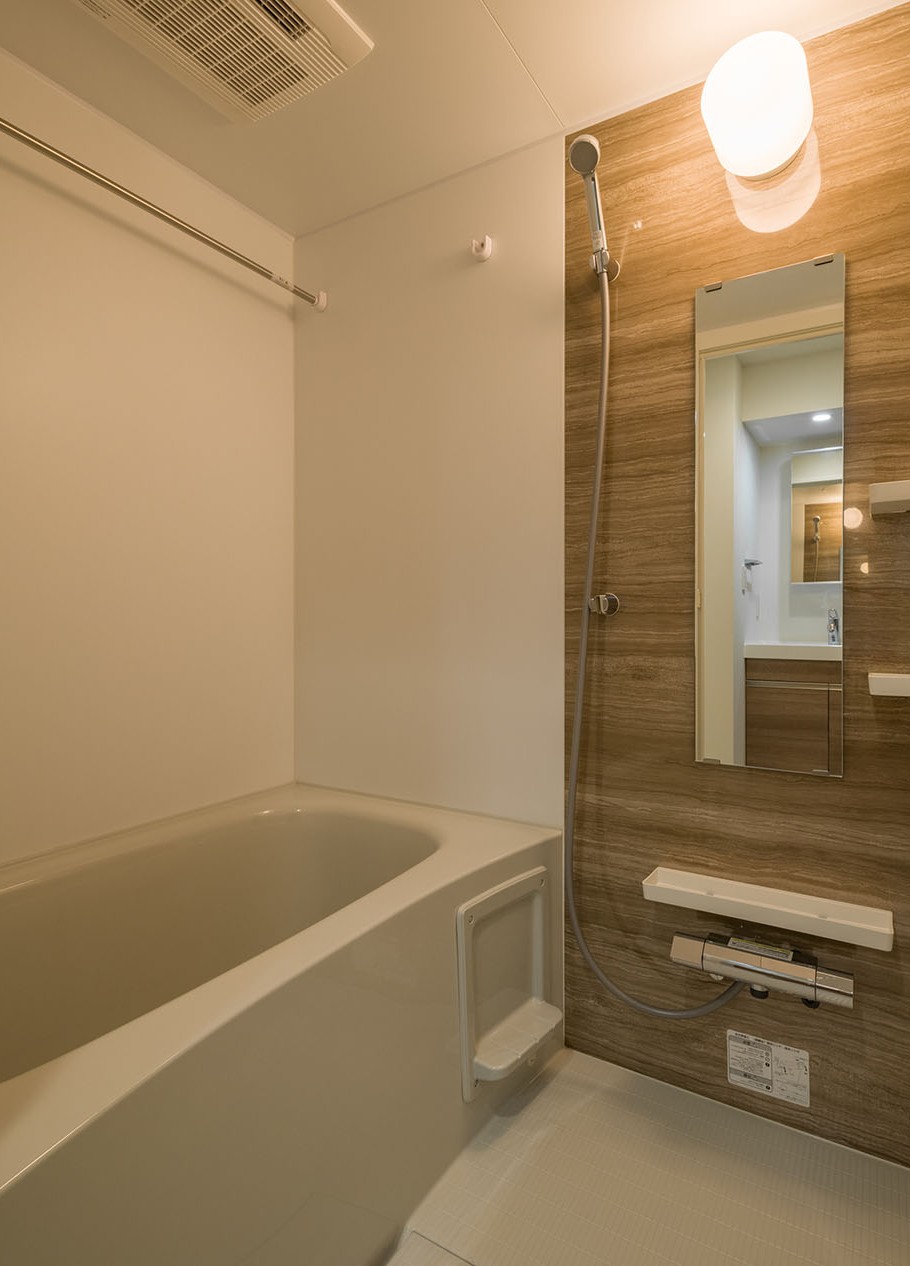 バス・シャワールーム　風呂