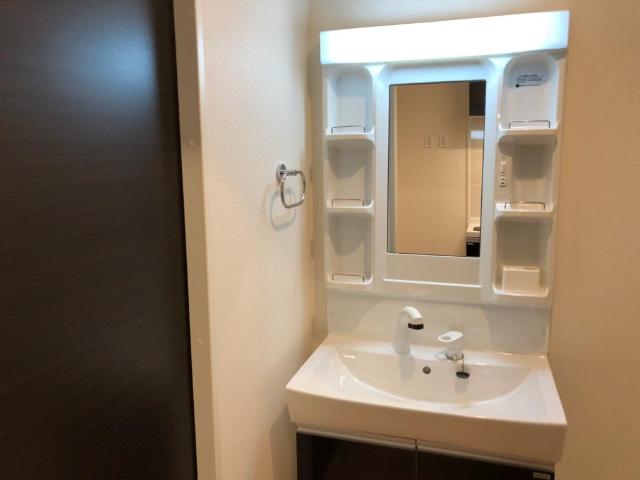 洗面設備　洗髪洗面化粧台