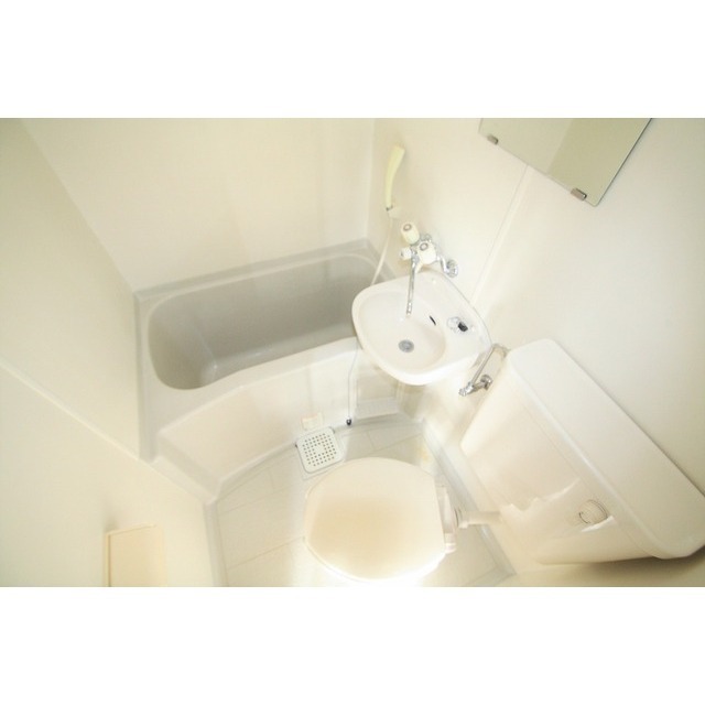 バス・シャワールーム　バス　洗面台　トイレ