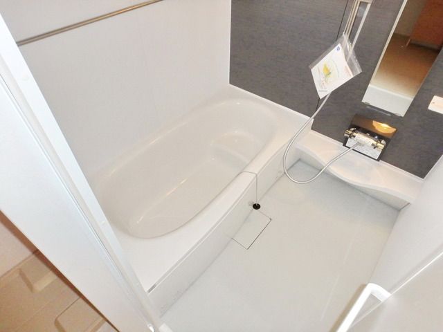 バス・シャワールーム　★浴室乾燥＆追焚き付きバス★