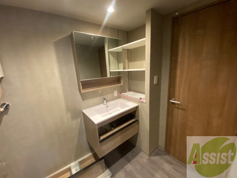 洗面設備　こちらに洗面台があります。朝の洗顔はこちらで。