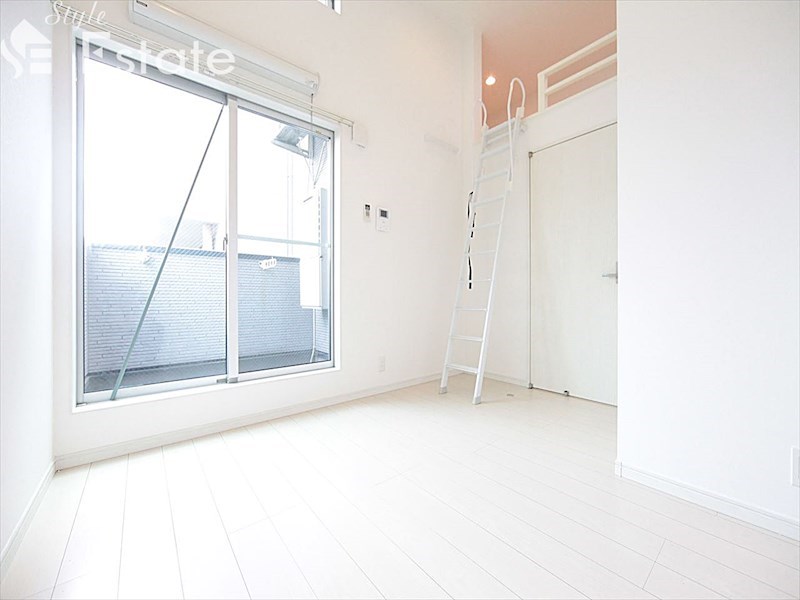 居室・リビング　内装