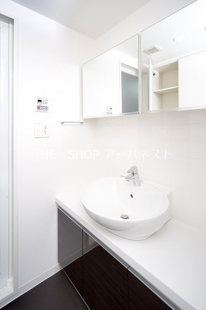 洗面設備　使いやすい独立洗面台