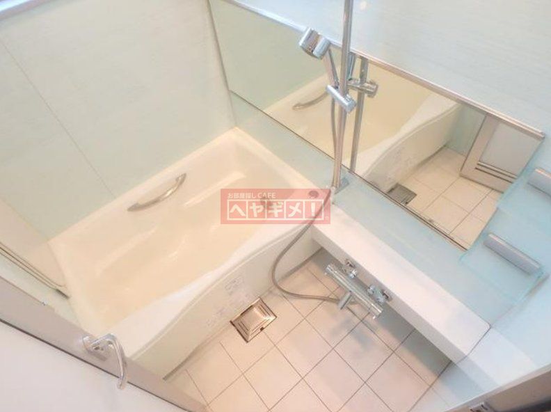 バス・シャワールーム　洗面