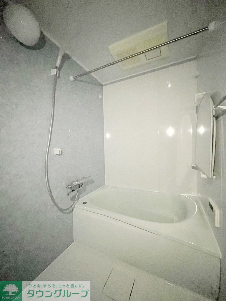 バス・シャワールーム　★新品バスルーム★もちろん追い炊き、浴室乾燥機付き★