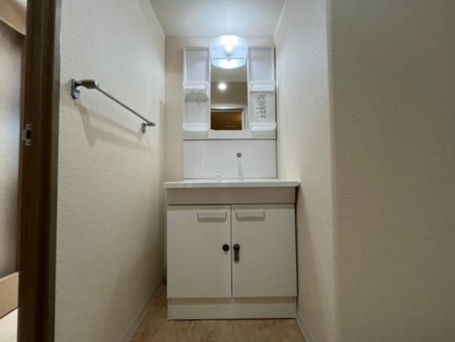 洗面設備　リーベンイセヤマ