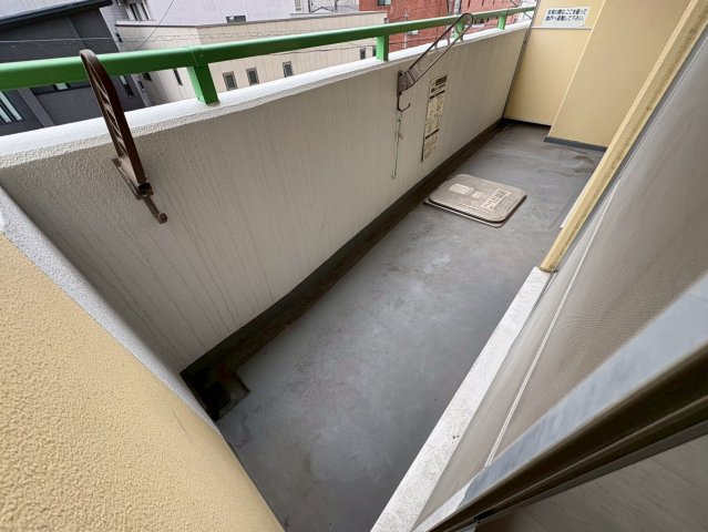 バルコニー　リーベンイセヤマ