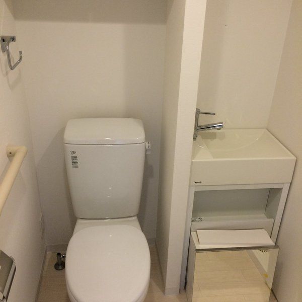 トイレ　トイレ