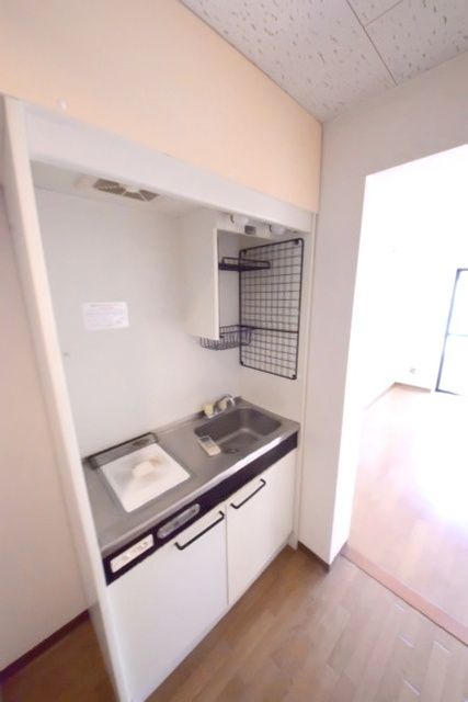 キッチン　１口コンロ付きです