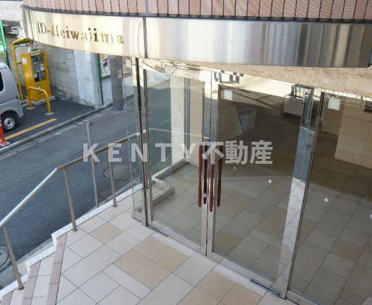 エントランス　清潔なエントランスです