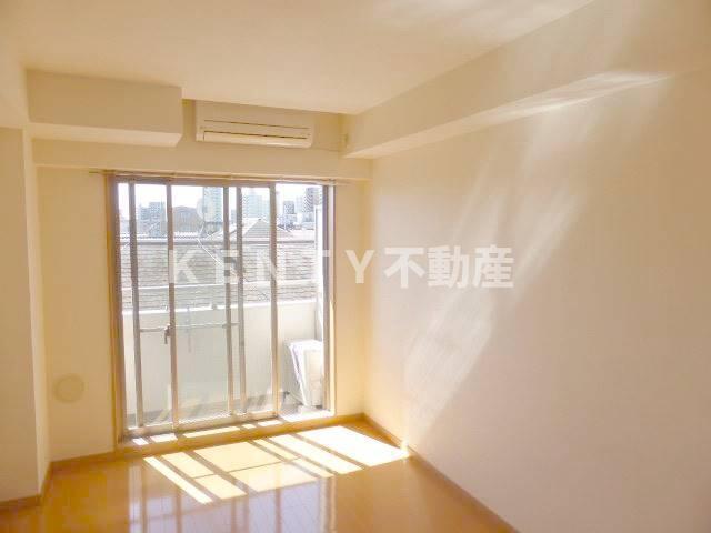 居室・リビング　使いやすい居間です