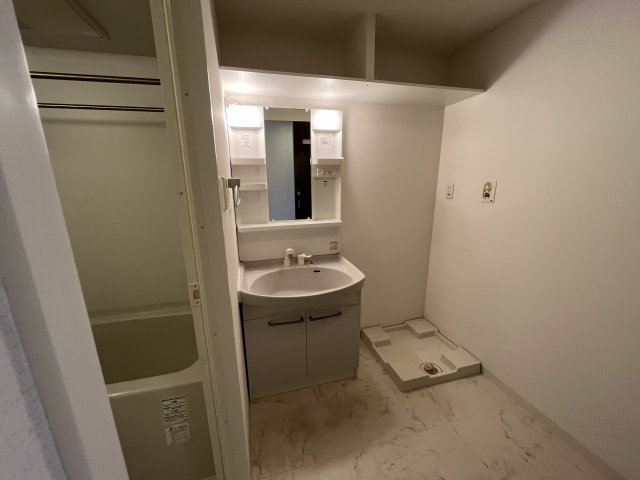 洗面設備　独立洗面化粧台付きでおすすめです！