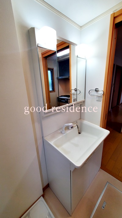 洗面設備　【WIC付きでたっぷり収納♪】