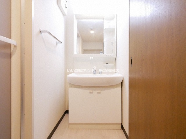 洗面設備　※同仕様写真となります。