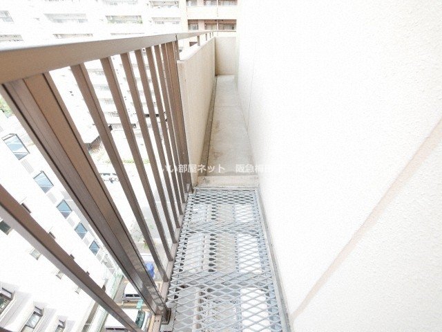 バルコニー　※同仕様写真となります。