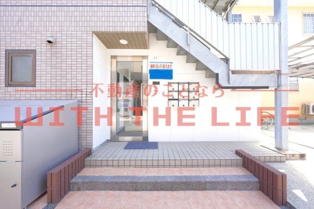 エントランス　毎日通るエントランスはこのようになっています