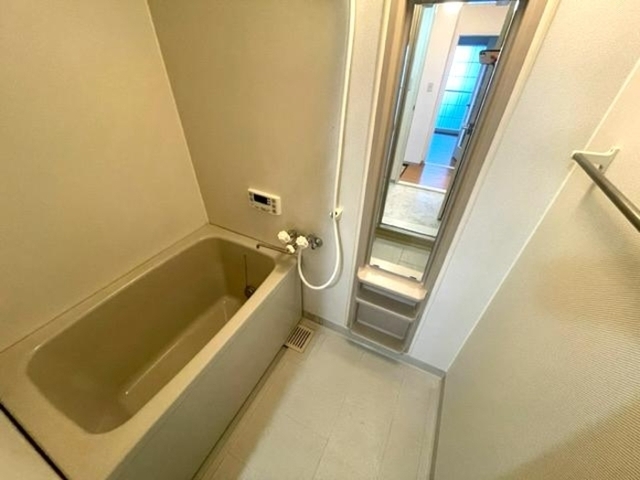バス・シャワールーム　浴室
