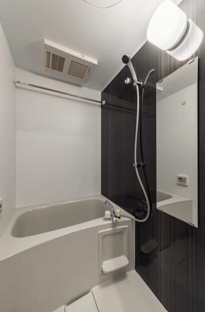バス・シャワールーム　※別部屋参考写真