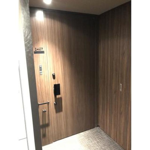 玄関　※写真は同タイプ住戸です。