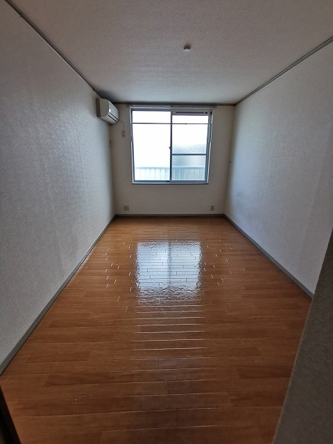 居室・リビング　別部屋参照