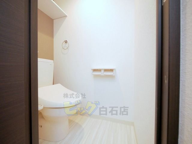 トイレ　ウォシュレット付きのトイレです♪