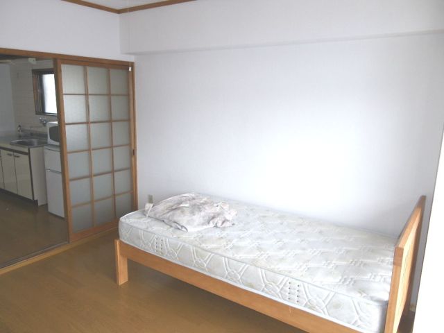 居室・リビング　ベットも有ります。