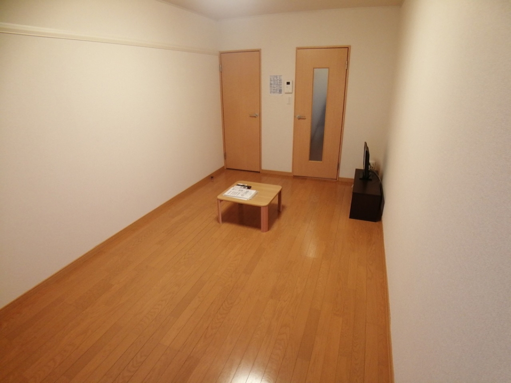 その他部屋・スペース　1Fフローリング2Ｆ絨毯　設備・仕様が異なる場合がございます