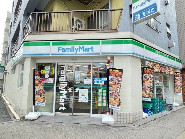 コンビニ　ファミリーマート両国四丁目店（コンビニ）まで168m
