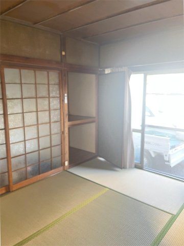 居室・リビング　落ち着いた和室空間