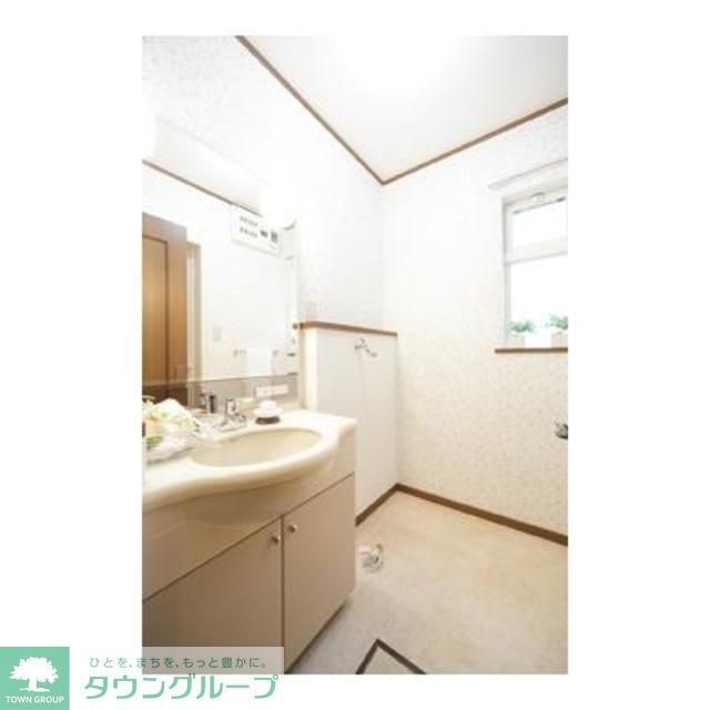 洗面設備　※写真は同タイプ住戸です。
