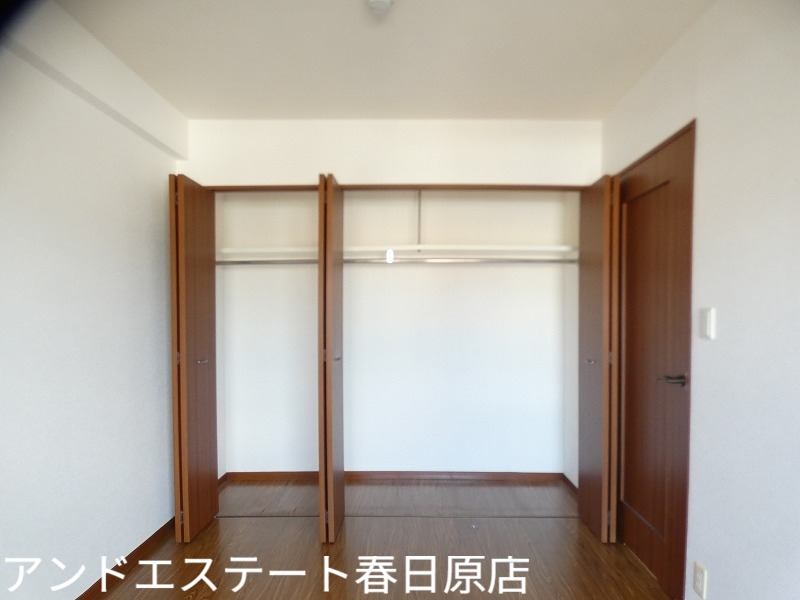 収納　各部屋に収納があります