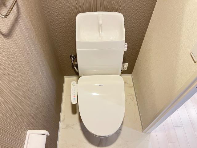 トイレ　トイレ